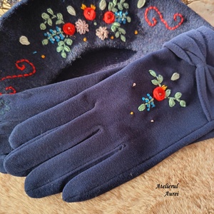 Set brodat: beretă și mănuși - îmbrăcăminte și modă - eșarfe, pălării, fularuri - pălărie - Artynos.ro