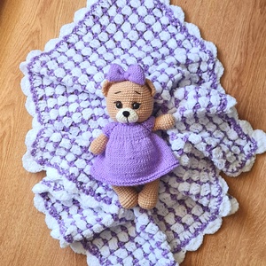 Set pentru bebeluși, păturică și ursuleț croșetate manual - jucării și echipamente pentru copii - cadouri baby shower - Artynos.ro