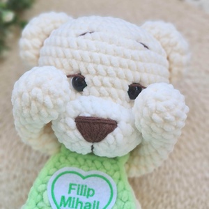 Ursuleț de pluș croșetat manual Norișor, corp moale - jucării și echipamente pentru copii - plușuri - ursuleț de pluș - Artynos.ro