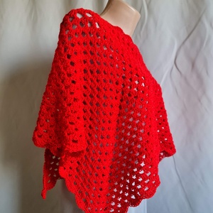 Șal triunghiular croșetat manual CARMINA rosu - îmbrăcăminte și modă - eșarfe, pălării, fularuri - șaluri - Artynos.ro