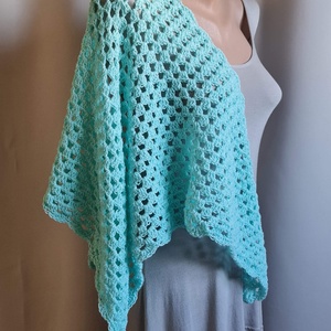 Șal triunghiular croșetat manual CARMINA  - îmbrăcăminte și modă - eșarfe, pălării, fularuri - șaluri - Artynos.ro