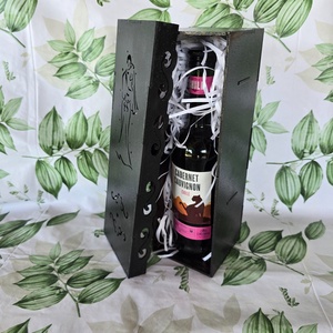 Set Cadou Personalizat pentru Nași Tocător Gravat Cutie pentru Vin - accesorii nuntă - amintiri și cadouri de nuntă - cadou nuntă - pahar de nuntă, set de sticlă - Artynos.ro