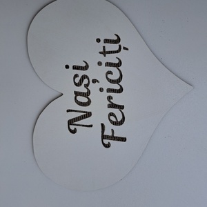 Forma inima Miri Fericiți sau Nași Fericiți  15x18cm - accesorii nuntă - materiale decor pentru nuntă - decorațiuni pentru masa de nuntă  - Artynos.ro