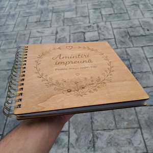Album foto din lemn � Amintiri împreună - accesorii nuntă - amintiri și cadouri de nuntă - albume foto de nuntă - Artynos.ro