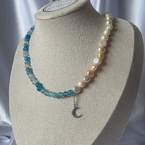 Colier din agat albastru  si perle de cultura - bijuterii - coliere - coliere din perle - Artynos.ro