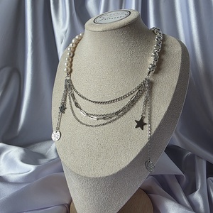 Colier din perle de cultură și hematite, cu lanțuri din oțel inoxidabil. - bijuterii - coliere - coliere din perle - Artynos.ro