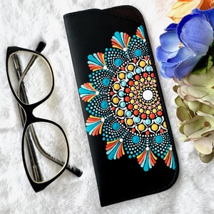 Etui ochelari -Mandala paint, Geantă și husă, Portofele, huse, suporturi, Toc ochelari, Obiecte pictate, Pictură, ARTYNOS