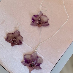 Set bijuterii din argint 925 cu orhidee naturale în rășină Elegant - bijuterii - seturi de bijuterii - Artynos.ro