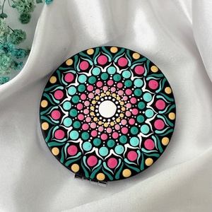 Oglinda Pictata manual - Stil Mandala, Baie si Frumusete, Accesorii pentru ingrijirea fetei, Accesorii machiaj, Obiecte pictate, Pictura, ARTYNOS