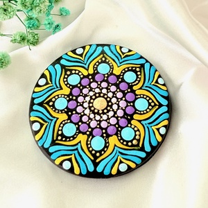 Oglinda rotunda pictata manual- mandala , Baie si Frumusete, Accesorii pentru ingrijirea fetei, Accesorii machiaj, Obiecte pictate, Pictura, ARTYNOS