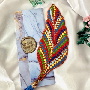 Semn de carte din piele naturala, pictat manual Leaf, Carti si creatii cu tematica muzicala, cadouri, Semn de carte, Obiecte pictate, Pictura, ARTYNOS