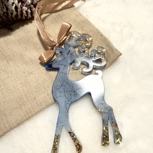 Ren Albastru cu Accente de Sclipici  Decor Elegant de Iarnă - crăciun - decorațiuni de crăciun de casă - globuri de crăciun - Artynos.ro