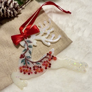 Ren rasina cu Detalii rosii Ornament Handmade - crăciun - decorațiuni de crăciun de casă - globuri de crăciun - Artynos.ro