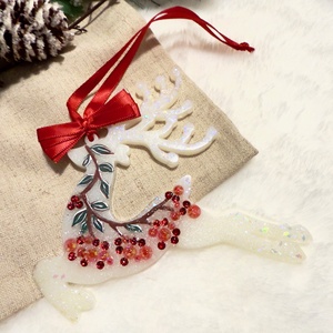 Ren rasina cu Detalii rosii Ornament Handmade - crăciun - decorațiuni de crăciun de casă - globuri de crăciun - Artynos.ro