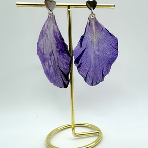 Cercei handmade cu petale de gladiola mov � flori naturale, Bijuterii, Cercei, Cercei din rasina, Confectionarea bijuteriilor, ARTYNOS