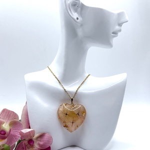 Pandantiv inima Floral din Rasina � Bijuterie Inspirate din Natura, Bijuterii, Coliere, Pandative, Aranjament de flori, Confectionarea bijuteriilor, ARTYNOS