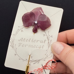 Broșă Hortensie Naturală � Accesoriu Unic și Feminin - bijuterii - broșe - Artynos.ro