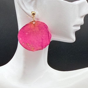 Cercei cu petale naturale de trandafir roz si foita de aur � bijuterii din flori presate, Bijuterii, Cercei, Cercei din rasina, Confectionarea bijuteriilor, ARTYNOS