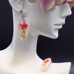 Cercei terariu cu flori presate � bijuterii inspirate din natura, Bijuterii, Cercei, Cercei din rasina, Aranjament de flori, Confectionarea bijuteriilor, ARTYNOS