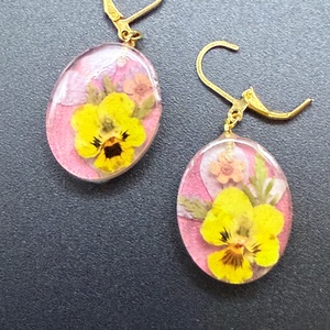 Cercei florali tip buchet � bijuterii naturale handmade - bijuterii - cercei - cercei hoops - Artynos.ro