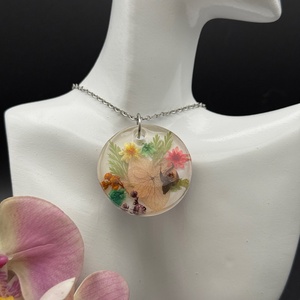 Pandantiv tip terariu cu flori naturale � bijuterie handmade în rășină - bijuterii - coliere - coliere cu pandative - Artynos.ro