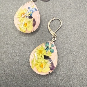 Cercei tip terariu cu flori naturale � bijuterii handmade unice - bijuterii - cercei - cercei hoops - Artynos.ro