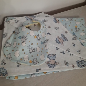 Set pled copii muselina cu miei albastrii si elefantei, Jucării și echipamente pentru copii, Saci și seturi pentru copii, Cearșaf, pătură, saltea copii, Cusătură, ARTYNOS