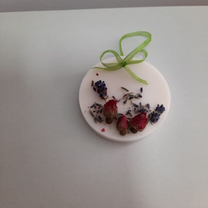 Odorizant rotund cu boboci de trandafir si lavanda, Casă & Stil de viață, Lumânări, parfumuri, arome, Lumânare - lumânări artizanale, Lumânare și fabricarea lumânărilor, ARTYNOS