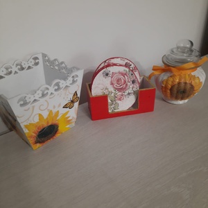 Set bomboniera, masca ghiveci mic si suporturi pahare - Artynos.ro