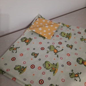 Pled cu doua fete cu broscute, Casa & Stil de viata, Echipament pentru camera copiilor, Paturi pentru copii, Cusatura, ARTYNOS