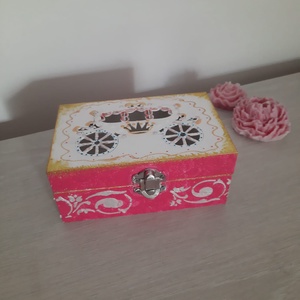 Caseta bijuterii cu trasura - casă & stil de viață - accesorii pentru decorat casa - decorațiuni de masă și decorațiuni pentru rafturi  - decorațiuni de masă - Artynos.ro
