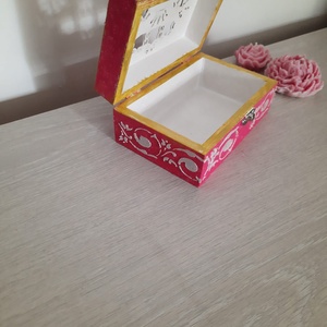 Caseta bijuterii cu trasura - casă & stil de viață - accesorii pentru decorat casa - decorațiuni de masă și decorațiuni pentru rafturi  - decorațiuni de masă - Artynos.ro