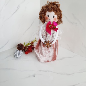 Doamna din cor cu rochie roz, Jucarii si echipamente pentru copii, Jucarii si accesorii pentru copii, Papusi de joaca, Altele, ARTYNOS