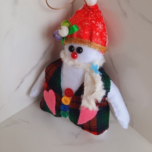 Om de zapada cu vesta cu patratele - jucării și echipamente pentru copii - jucării și accesorii pentru copii - păpuși de joacă - Artynos.ro Om de zapada cu vesta cu patratele - jucării și echipamente pentru copii - jucării și accesorii pentru copii - păpuși de joacă - Artynos.ro