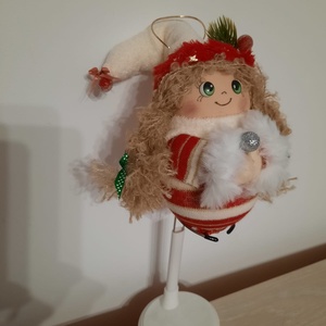 Fetita in costum rosu decoratiune - crăciun - decorațiuni de crăciun de casă - globuri de crăciun - Artynos.ro