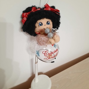 Fetita bruneta decoratiune - crăciun - decorațiuni de crăciun de casă - globuri de crăciun - Artynos.ro