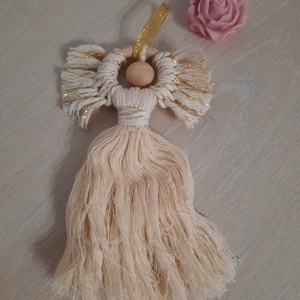 Ingeras pe cerc de lemn - casă & stil de viață - accesorii pentru decorat casa - decorațiuni de pereți, decorațiuni suspendate - decorațiuni perete, macramé - Artynos.ro