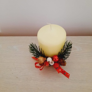 Lumanare scurta decorata crem, Casa & Stil de viata, Lumanari, parfumuri, arome, Lumanari si sfesnice, Altele, ARTYNOS