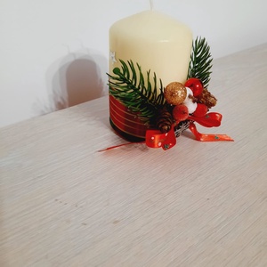 Lumanare scurta decorata crem - casă & stil de viață - lumânări, parfumuri, arome - lumânări și sfeșnice - Artynos.ro