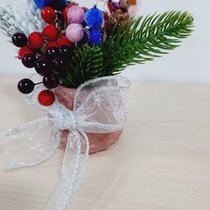 Decoratiune in recipient con roz prafuit - Artynos.ro