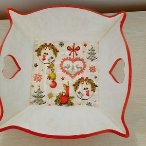 Cos de fructe patrat cu inimi - casă & stil de viață - accesorii pentru decorat casa - decorațiuni de masă și decorațiuni pentru rafturi  - decorațiuni de masă - Artynos.ro