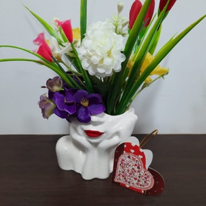 Fata decoratiune - casă & stil de viață - decorațiuni de casă - accesorii florale - vaze - Artynos.ro