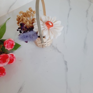 Cosulet cu flori de ceara, Casa & Stil de viata, Decoratiuni de casa, Decoratiuni de masa si rafturi, Decoratiuni de masa, Aranjament de flori, ARTYNOS