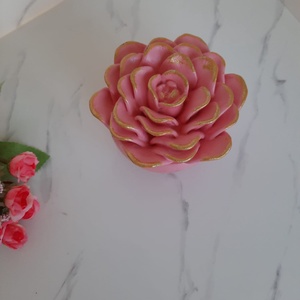 Lumanare crizantema - casă & stil de viață - lumânări, parfumuri, arome - lumânări artizanale - Artynos.ro