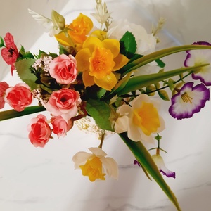 Vaza cu flori - casă & stil de viață - decorațiuni de casă - accesorii florale - buchete de flori - Artynos.ro