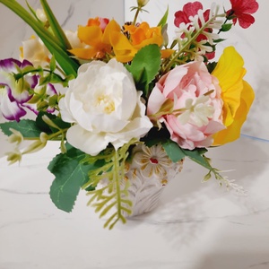 Vaza cu flori - casă & stil de viață - decorațiuni de casă - accesorii florale - buchete de flori - Artynos.ro