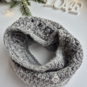 Snood Croșetat Clasic  Guler Rotund, Fir Acril și Lână - îmbrăcăminte și modă - eșarfe, pălării, fularuri - eșarfe - Artynos.ro