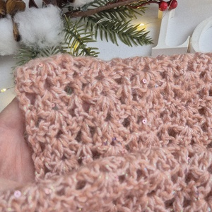 Fular Infinity Blush Sparkle  Lână, Acril și Paiete Elegante - îmbrăcăminte și modă - eșarfe, pălării, fularuri - șaluri - Artynos.ro