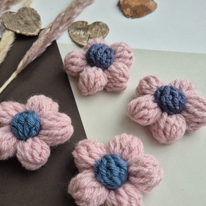 Martisor Handmade Tip Brosa � Flower Power Pink and Denim Blue, Bijuterii, Brose, Crosetat, ARTYNOS