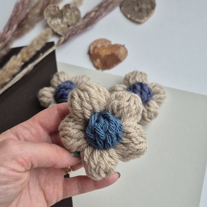 Martisor Handmade Tip Brosa � Flower Power Dust and Denim Blue, Bijuterii, Brose, Crosetat, ARTYNOS